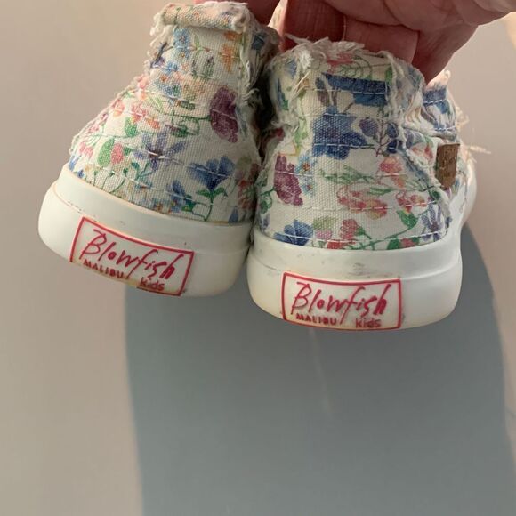 BlowFish Fashion Sneakers  - Picture 4 of 6